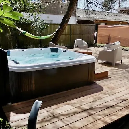 Spacious Vacation With Garden And Spa *